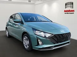 Gruen Gebraucht 2024 Hyundai i20 Select Limousine | 16.985 € (Teuer)