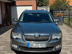 Silber Gebraucht 2010 Skoda Superb Kombi | 6.500 € (Fairer Preis)