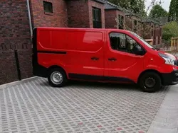 Rot Gebraucht 2018 Renault Trafic Basis Van | 11.200 € (Guter Preis)