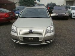 Silber Gebraucht 2006 Toyota Avensis Executive Limousine | 2.650 € (Guter Preis)