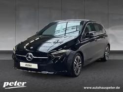 Schwarz Gebraucht 2025 Mercedes B200 Progressive Van / Kleinbus | 39.710 €