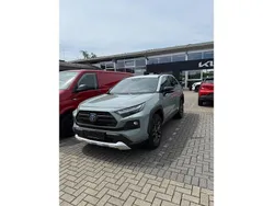 Grün Gebraucht 2023 Toyota RAV4 Hybrid SUV | 44.485 € (Teuer)