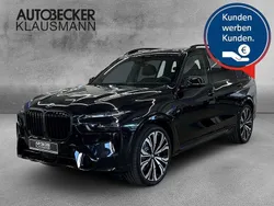Schwarz Neu 2025 BMW X7 M Sport SUV | 121.990 € (Teuer)