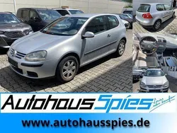Reflexsilber metallic Gebraucht 2004 VW Golf V Comfortline Limousine | 1.690 € (Superpreis)