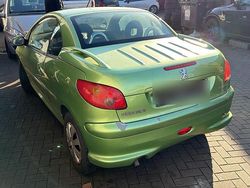 Grün Gebraucht 2004 Peugeot 206 Cabrio | 750 € (Guter Preis)