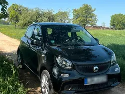 Schwarz Gebraucht 2016 Smart ForFour Kleinwagen | 8.390 €