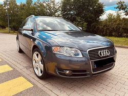 Grau Gebraucht 2005 Audi A4 Kombi | 6.900 € (Teuer)