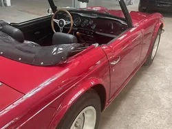Rot Gebraucht 1976 Triumph TR6 Cabrio | 21.900 €