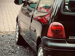 Schwarz Gebraucht 2003 Renault Twingo Authentique Kleinwagen | 1.700 € (Teuer)