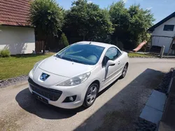 Weiß Gebraucht 2011 Peugeot 207 CC Platinum Cabrio | 1.990 € (Superpreis)