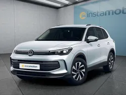 Silber Neu 2025 VW Tiguan SUV | 40.249 € (Superpreis)