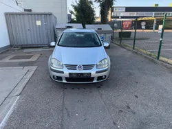 Silber Gebraucht 2004 VW Golf IV Kombi | 2.400 € (Teuer)