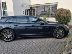 Schwarz Gebraucht 2019 Porsche Panamera 4 Sport Turismo Limousine | 70.400 € (Guter Preis)