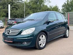 Grün Gebraucht 2005 Mercedes B200 Van / Kleinbus | 3.490 € (Fairer Preis)
