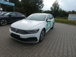 Pure white Gebraucht 2020 VW Passat GTE Kombi | 15.790 € (Superpreis)