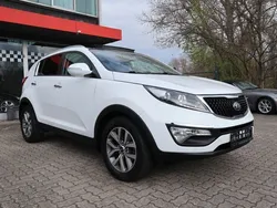 Weiß Gebraucht 2016 Kia Sportage SUV | 13.999 € (Guter Preis)