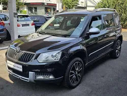 Cerna magic/black magic Gebraucht 2015 Skoda Yeti Adventure SUV | 12.500 € (Fairer Preis)