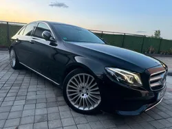 Schwarz Gebraucht 2018 Mercedes E350 Limousine | 24.950 €