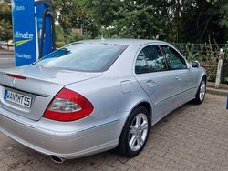 Silber Gebraucht 2007 Mercedes E350 Avantgarde Limousine | 8.750 € (Fairer Preis)