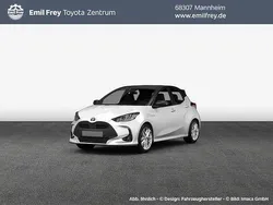 Schneeweiß Gebraucht 2022 Toyota Yaris Hybrid Business Edition | 18.990 € (Superpreis)