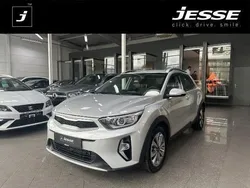 Silber Gebraucht 2023 Kia Stonic Vision SUV | 16.489 € (Fairer Preis)