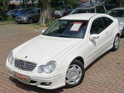 Weiß Gebraucht 2005 Mercedes C200 Coupé | 5.280 € (Teuer)