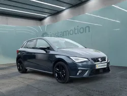 Grau Gebraucht 2024 Seat Ibiza Black Edition Limousine | 24.460 € (Teuer)