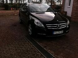 Schwarz Gebraucht 2012 Mercedes R300 Van / Kleinbus | 11.750 €