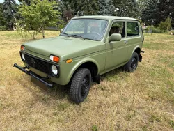 Grün Gebraucht 2010 Lada niva SUV | 5.800 €