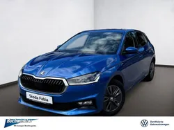 Blau Neu 2024 Skoda Fabia Drive Kleinwagen | 23.450 € (Etwas zu teuer)