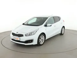 Weiß Gebraucht 2018 Kia Ceed DREAM-TEAM Edition Limousine | 11.410 € (Fairer Preis)