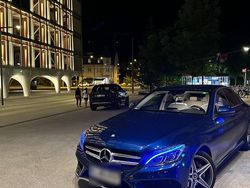 Blau Gebraucht 2017 Mercedes C200 AMG line Limousine | 11.000 €