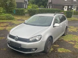 Silber Gebraucht 2010 VW Golf VI Kombi | 2.000 € (Guter Preis)