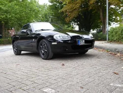 Schwarz Gebraucht 2004 Mazda MX5 Cabrio | 4.250 € (Etwas zu teuer)