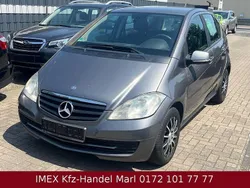 Grau Gebraucht 2010 Mercedes A180 Limousine | 3.490 € (Fairer Preis)