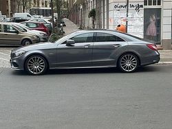 Silber Gebraucht 2016 Mercedes CLS350 Limousine | 28.000 € (Fairer Preis)