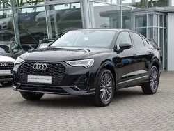 Mythosschwarz metallic (metallic) Gebraucht 2023 Audi Q3 Sportback Ambiente SUV | 42.200 € (Teuer)