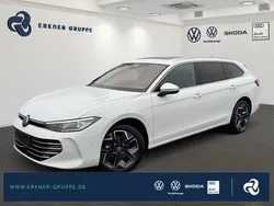 Weiß (pure white) Gebraucht 2024 VW Passat Elegance Kombi | 49.900 €
