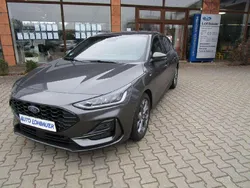 Magneticgrau (metallic) Gebraucht 2025 Ford Focus ST-Line Limousine | 29.850 € (Etwas zu teuer)