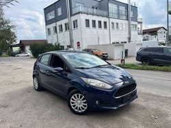 Blau Gebraucht 2016 Ford Fiesta Trend Kleinwagen | 3.299 € (Etwas zu teuer)