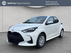 Weiß Neu 2025 Toyota Yaris Hybrid Business Edition Limousine | 25.790 € (Fairer Preis)