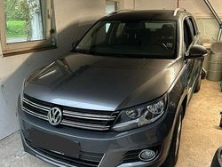 Grau Gebraucht 2015 VW Tiguan SUV | 13.000 € (Fairer Preis)