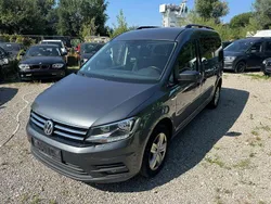 Grau Gebraucht 2020 VW Caddy Maxi Comfortline Van / Kleinbus | 9.390 €