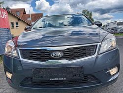 Grau Gebraucht 2010 Kia Ceed Kombi | 1.999 € (Guter Preis)