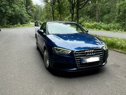 Blau Gebraucht 2015 Audi A3 Cabriolet Ambiente Cabrio | 12.900 € (Guter Preis)