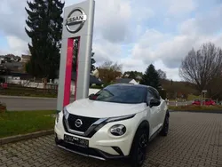 Pearl white/black m Gebraucht 2020 Nissan Juke SUV | 16.690 € (Fairer Preis)