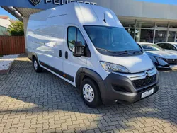 Lackierung weiss icy/deckende Gebraucht 2022 Citroën Jumper Start Van / Kleinbus | 22.700 € (Teuer)