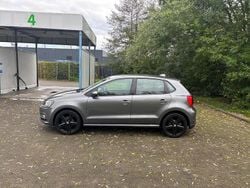 Grau Gebraucht 2016 VW Polo Comfortline Limousine | 6.500 € (Guter Preis)