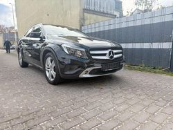 Schwarz Gebraucht 2015 Mercedes GLA220 SUV | 19.900 € (Etwas zu teuer)