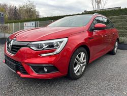 Rot Gebraucht 2018 Renault Mégane GrandTour Business Kombi | 13.999 € (Etwas zu teuer)